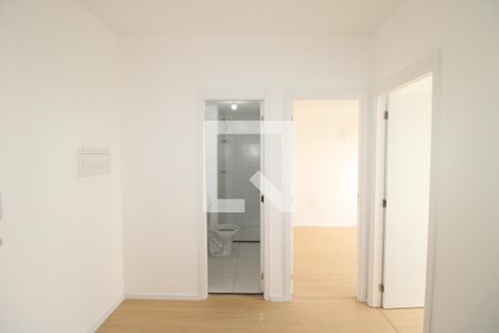 Sala / Cozinha de apartamento para alugar com 2 quartos, 28m² em Vila Santana, São Paulo