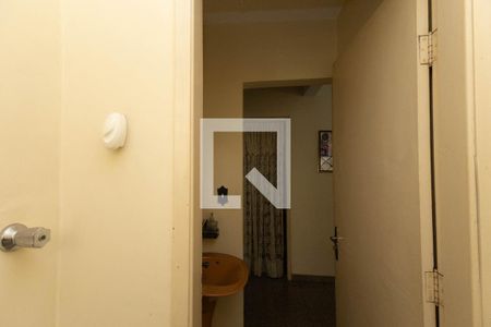 Lavabo de casa à venda com 4 quartos, 60m² em Jardim Martins Silva, São Paulo