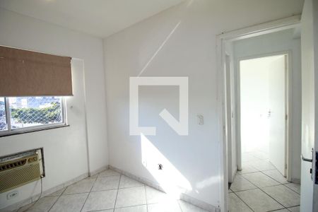 Quarto 1 de apartamento para alugar com 2 quartos, 80m² em Ramos, Rio de Janeiro