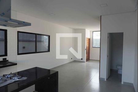 Sala e Cozinha de casa de condomínio à venda com 2 quartos, 131m² em Alphaville, Santana de Parnaíba