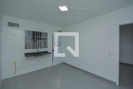 Sala/Cozinha de casa para alugar com 1 quarto, 44m² em Cidade Dutra, São Paulo