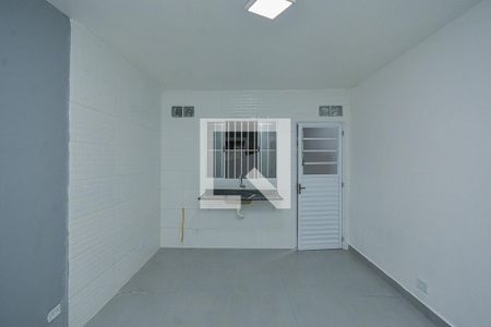 Sala/Cozinha de casa para alugar com 1 quarto, 44m² em Cidade Dutra, São Paulo