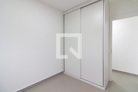 Quarto 1 de apartamento para alugar com 2 quartos, 50m² em Vila Sonia, São Paulo