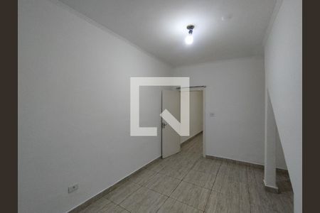 Quarto 2  de casa para alugar com 2 quartos, 40m² em Jardim Patente, São Paulo