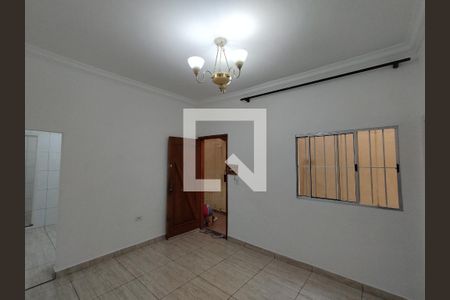 Sala  de casa para alugar com 2 quartos, 40m² em Jardim Patente, São Paulo