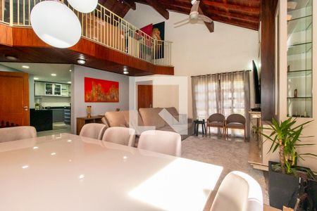Sala de casa à venda com 4 quartos, 350m² em Cidade Industrial, Curitiba