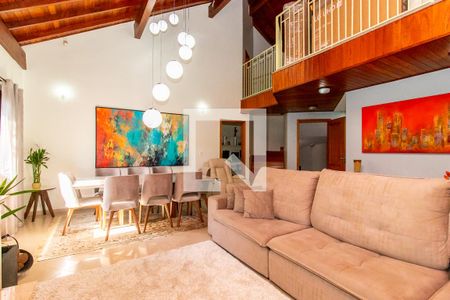 Sala de casa à venda com 4 quartos, 350m² em Cidade Industrial, Curitiba
