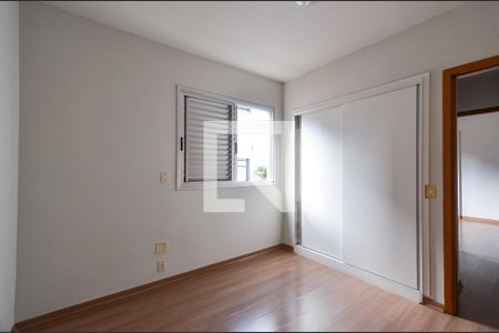 Quarto 1 de apartamento para alugar com 3 quartos, 110m² em Funcionários, Belo Horizonte
