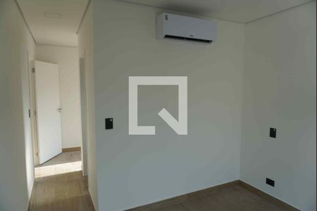 Suíte de casa de condomínio à venda com 2 quartos, 131m² em Alphaville, Santana de Parnaíba