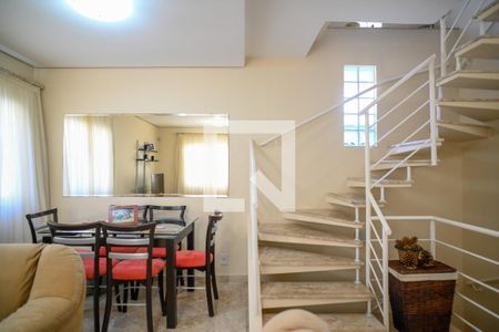 Sala de casa de condomínio à venda com 3 quartos, 120m² em Bosque da Saúde, São Paulo
