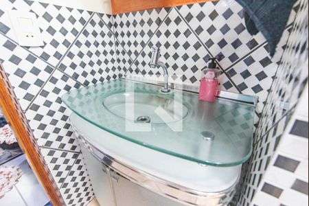 Banheiro  de apartamento à venda com 2 quartos, 55m² em Jardim Alvorada, Santo André