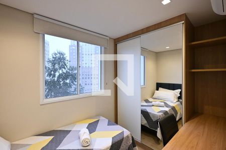 Quarto 1 de apartamento para alugar com 2 quartos, 40m² em Cidade Jardim, São Paulo