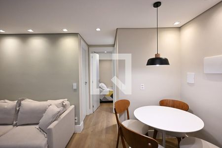 Sala de apartamento para alugar com 2 quartos, 40m² em Cidade Jardim, São Paulo