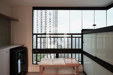Varanda de apartamento para alugar com 2 quartos, 40m² em Cidade Jardim, São Paulo