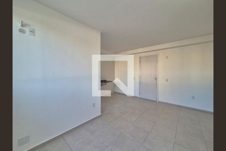 Sala/cozinha de apartamento para alugar com 2 quartos, 55m² em Recreio dos Bandeirantes, Rio de Janeiro