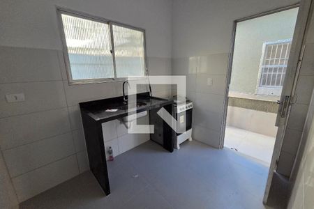 Cozinha de casa de condomínio para alugar com 1 quarto, 40m² em Canto do Forte, Praia Grande