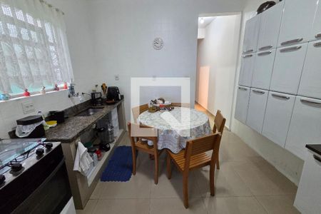 Cozinha de casa para alugar com 4 quartos, 133m² em Canto do Forte, Praia Grande