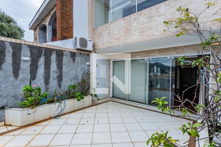 Varanda sala de casa à venda com 3 quartos, 147m² em Parque Nações Unidas, São Paulo