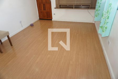 Sala de apartamento para alugar com 2 quartos, 45m² em Parque Pirajussara, Embu das Artes