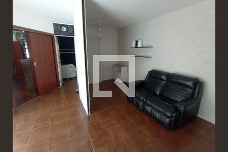 Casa à venda com 6 quartos, 400m² em Vila Tramontano, São Paulo