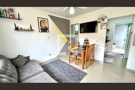 Sala de casa de condomínio para alugar com 2 quartos, 56m² em Vila Nova Bonsucesso, Guarulhos