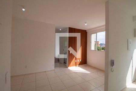 Sala  de apartamento para alugar com 2 quartos, 46m² em Buritis, Belo Horizonte