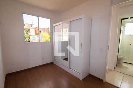 Quarto 01  de apartamento para alugar com 2 quartos, 46m² em Buritis, Belo Horizonte