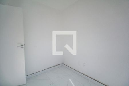 Quarto 2 de apartamento para alugar com 2 quartos, 42m² em Cascadura, Rio de Janeiro
