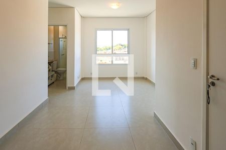 Sala e cozinha de apartamento para alugar com 2 quartos, 50m² em Jardins do Império, Indaiatuba