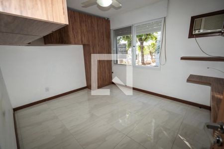 Quarto 2 de apartamento à venda com 2 quartos, 65m² em Humaitá, Porto Alegre