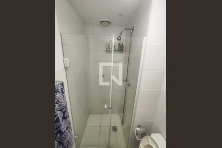 Banheiro da suíte de apartamento para alugar com 2 quartos, 71m² em Jacarepaguá, Rio de Janeiro