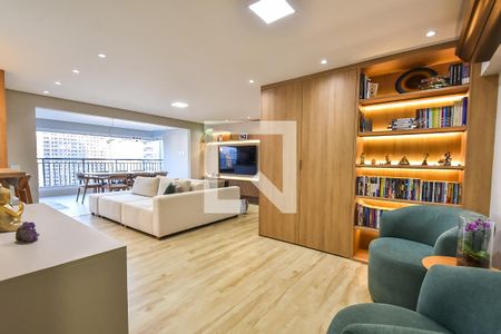 Sala de apartamento à venda com 3 quartos, 125m² em Vila Dom Pedro I, São Paulo