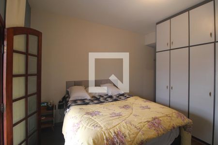 Suíte de casa à venda com 3 quartos, 96m² em Vila do Castelo, São Paulo