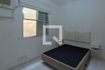 Quarto 2 de apartamento para alugar com 2 quartos, 67m² em Macuco, Santos