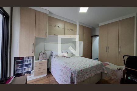 Quarto 1 suíte de casa à venda com 3 quartos, 200m² em Vila Sacadura Cabral, Santo André