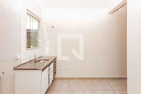 Sala e cozinha de casa para alugar com 1 quarto, 30m² em Parque Bristol, São Paulo