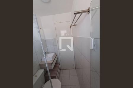 Banheiro de apartamento para alugar com 2 quartos, 44m² em Campo Grande, Rio de Janeiro