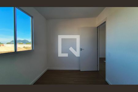 Quarto 1  de apartamento à venda com 2 quartos, 43m² em Vargem Pequena, Rio de Janeiro