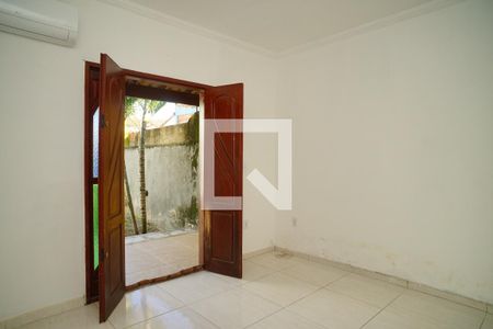 Quarto 2 de casa para alugar com 2 quartos, 90m² em Parque Eldorado, Maricá