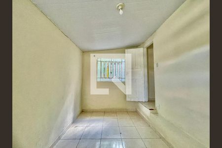 Quarto de casa à venda com 6 quartos, 300m² em Santo Andre, Belo Horizonte