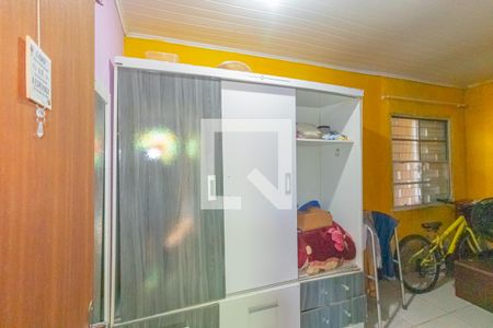 Quarto 2 de casa à venda com 2 quartos, 60m² em Guajuviras, Canoas