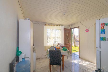Cozinha de casa à venda com 2 quartos, 60m² em Guajuviras, Canoas