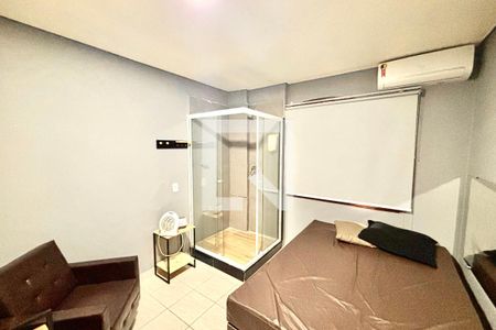 Quarto suíte 1 de casa à venda com 8 quartos, 327m² em Vila Gomes Cardim, São Paulo