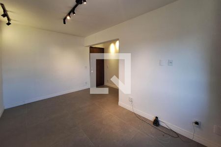 Sala de apartamento à venda com 2 quartos, 63m² em São Lourenço, Niterói