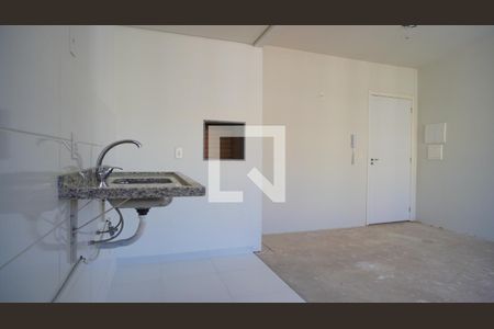 Cozinha e churrasqueira  de apartamento à venda com 2 quartos, 50m² em Parque Santa Fé, Porto Alegre