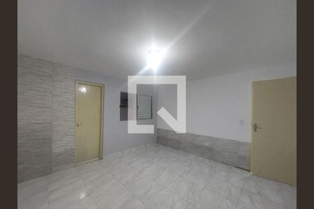 Suíte de casa para alugar com 2 quartos, 120m² em Jardim Reimberg, São Paulo