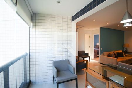 Sala de apartamento à venda com 2 quartos, 55m² em Vila Nova Conceição, São Paulo