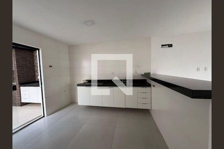 Casa à venda com 3 quartos, 110m² em Itaipu, Niterói