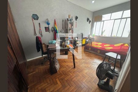 Apartamento à venda com 4 quartos, 180m² em Icaraí, Niterói