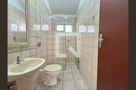 Banheiro  de casa de condomínio para alugar com 1 quarto, 75m² em Barra da Lagoa, Florianópolis